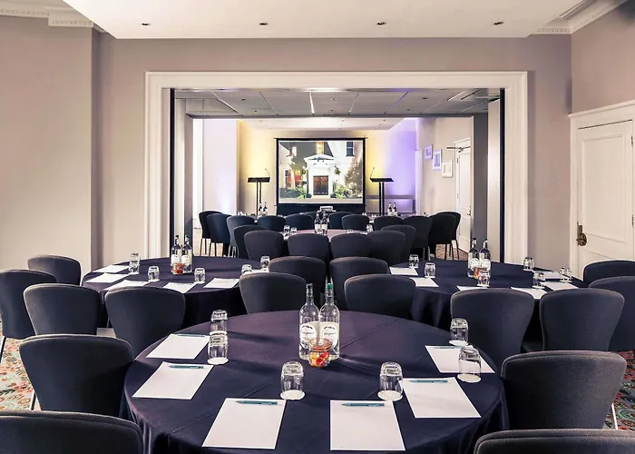 Mercure Gloucester Bowden Hall Hotel